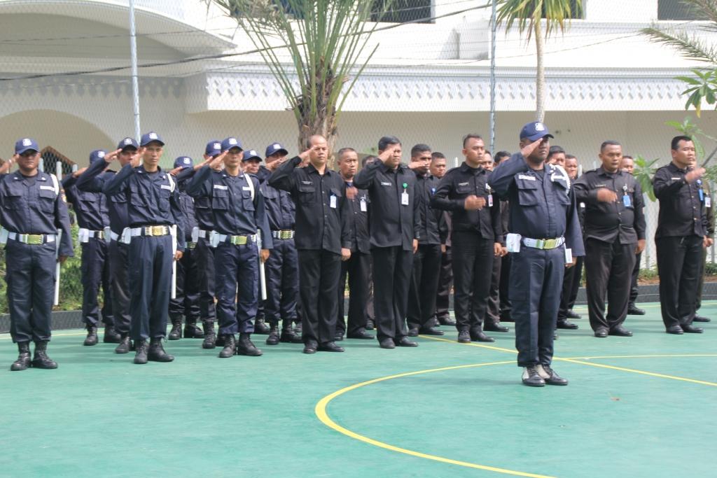 Praktek pelayanan prima bagi personel