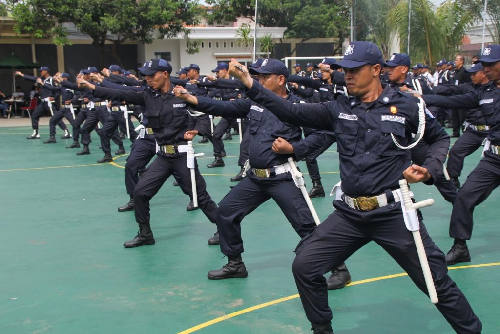 Upacara dan tata upacara personel
